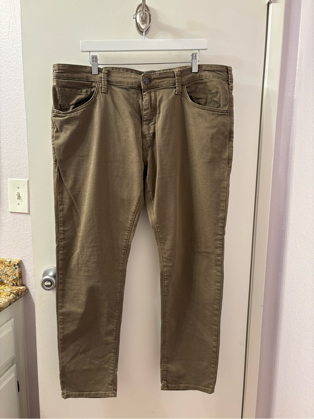 Mavi Men's Jake Slim Straight Jeans in Olive EUC 40/30